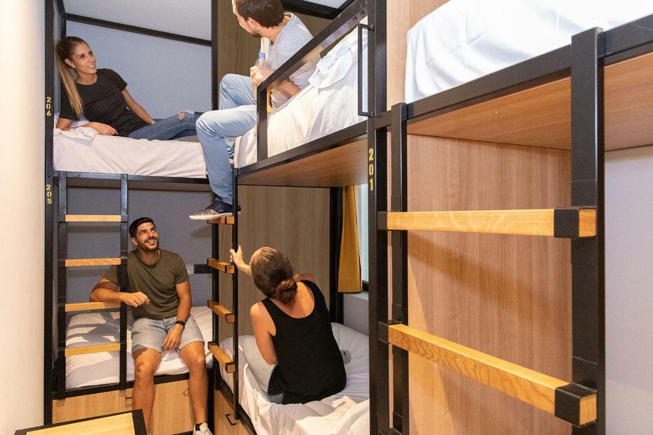 Bed 6-Bed Mixed Dormitory Room
